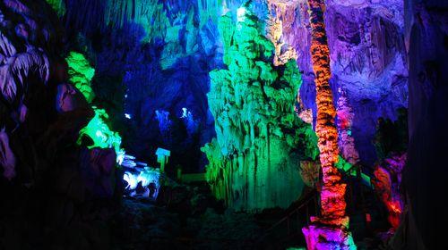 网传“吃米粉遭遇双重标准”本地人吃恢复平价